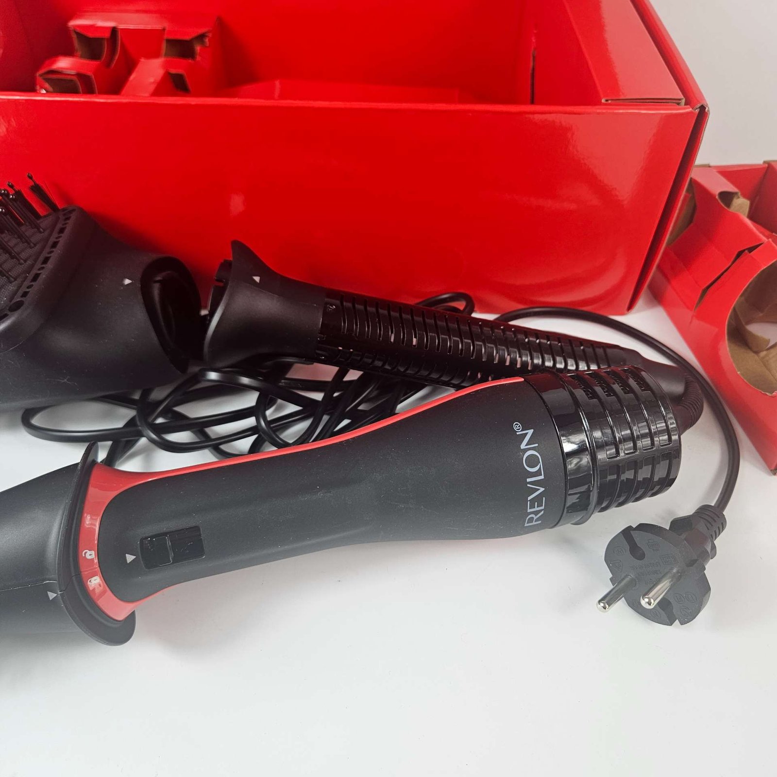 LOKÓWKO-SUSZARKA REVLON ONE STEP BLOW DRY 5 W 1 RVDR5370E - obrazek 4